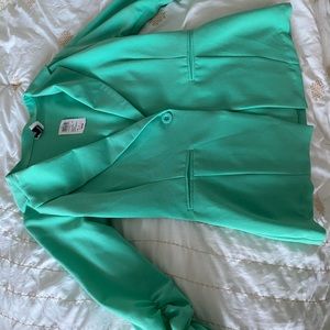 NEW WINDSOR emerald blazer with tag.